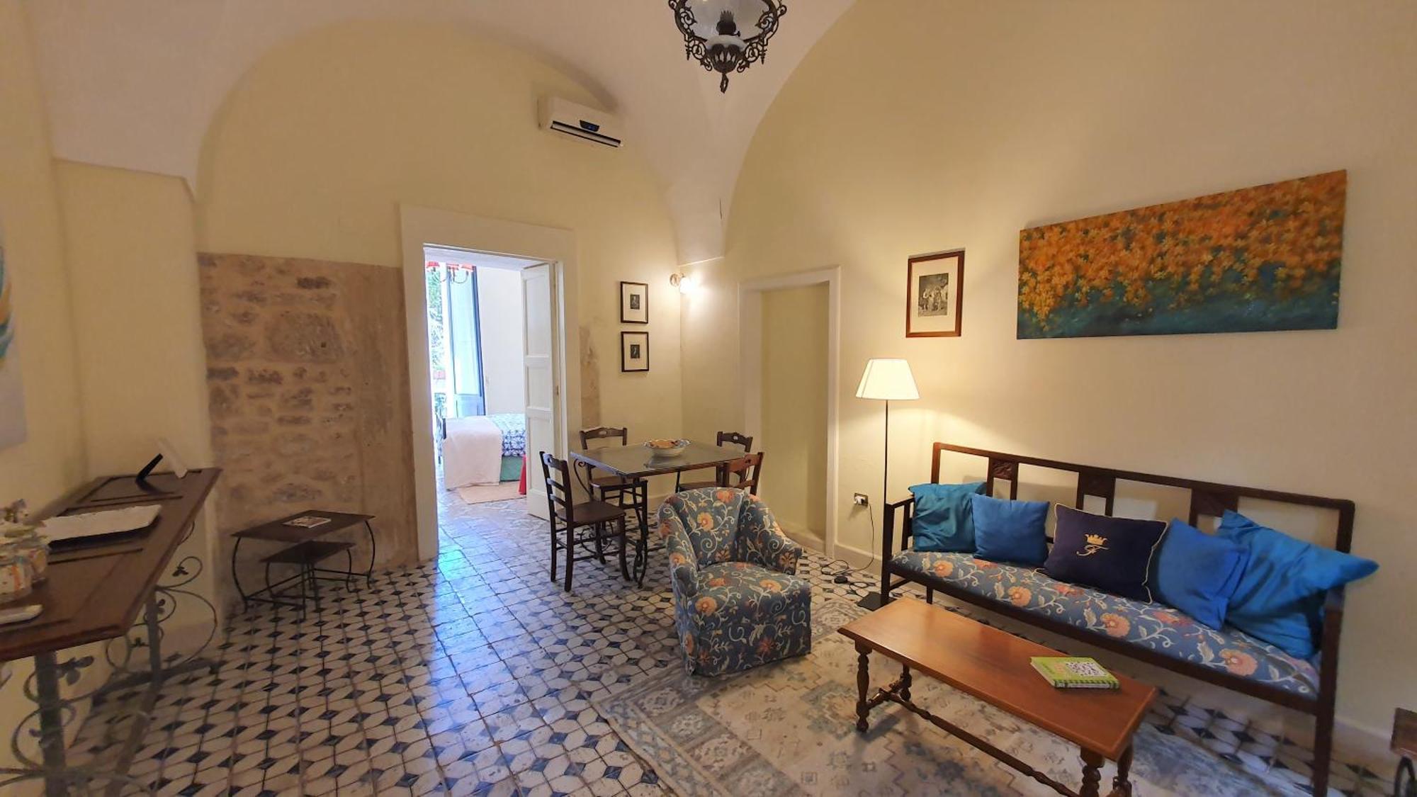Palazzo Bernardini Apartment Lecce Exterior photo